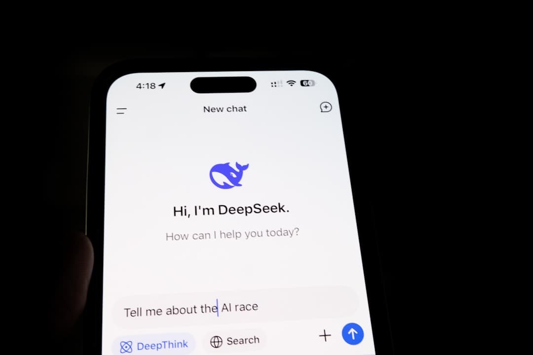 A DeepSeek V4 Pro 0813 API-n keresztül elérhető az OpenRouter-on
