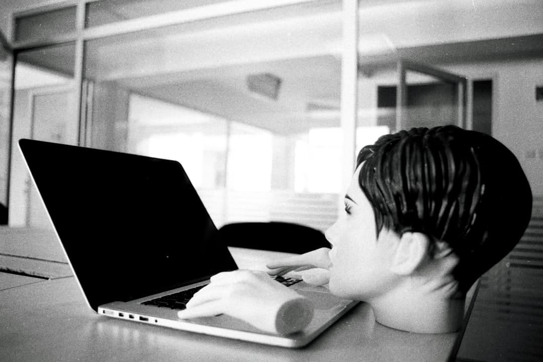 A "gondolkodó mód" nem változtatja az LLM-ek morális ítéleteit — állítják kutatók