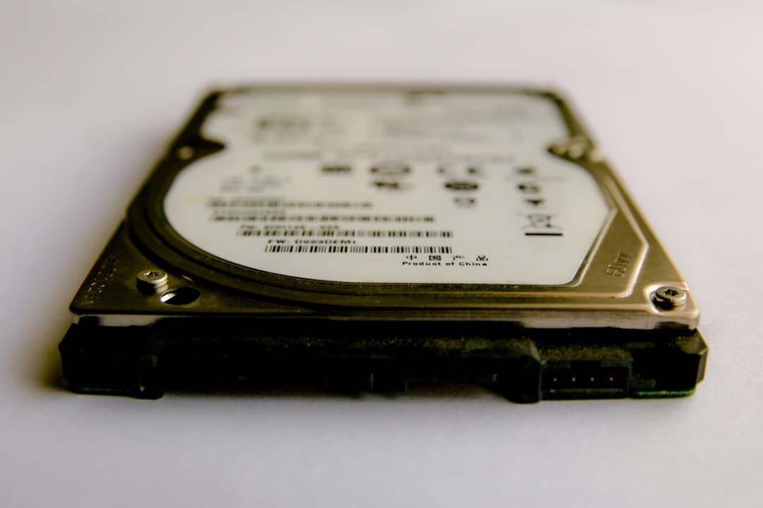 A Google 22 GB szabad helyet követel a Gemini Nano Prompt API-hoz, ami veszélyezteti a web interoperabilitását