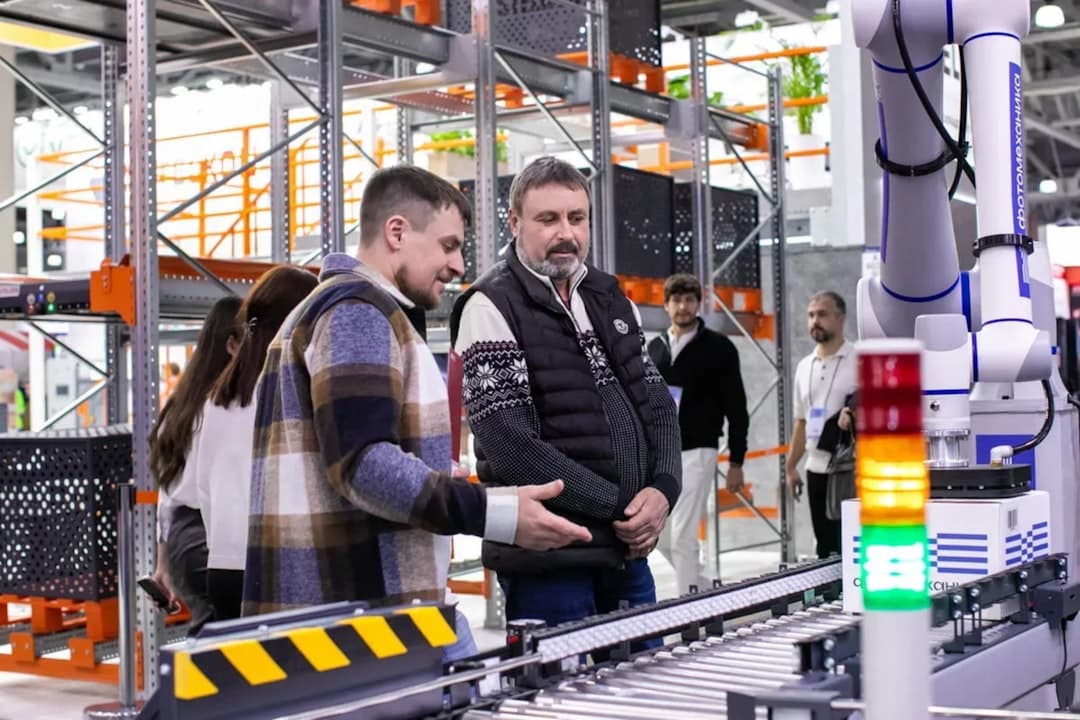 A MIT és a Symbotic AI-ja 25%-kal növeli a raktári robotok áteresztőképességét
