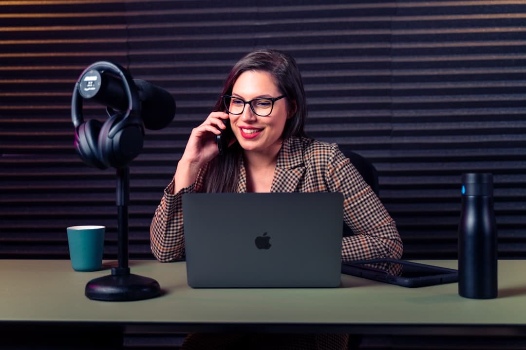 A New York Times AI-jal követi a jobboldali podcastokat — 80 műsort elemez naponta