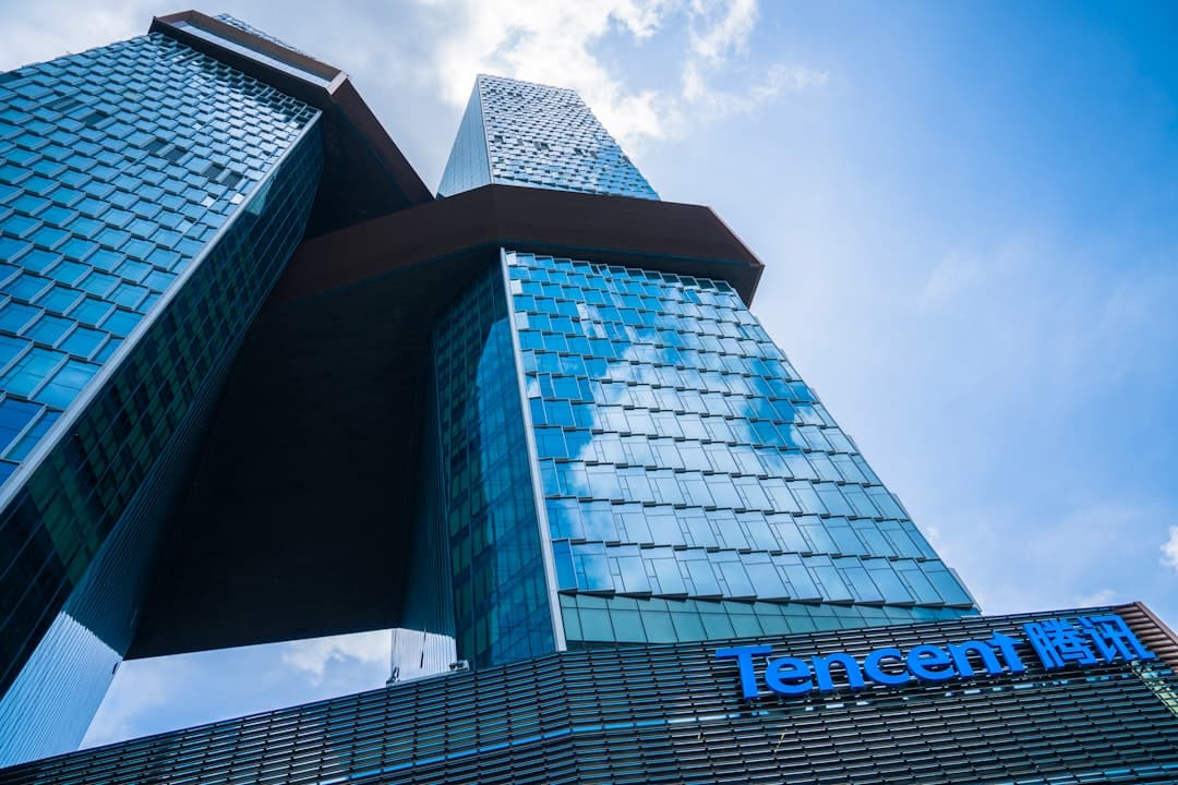 A Tencent új AI-modellje felülmúlja a GLM-5.1-et, de alulmarad a GLM-5.2 mellett