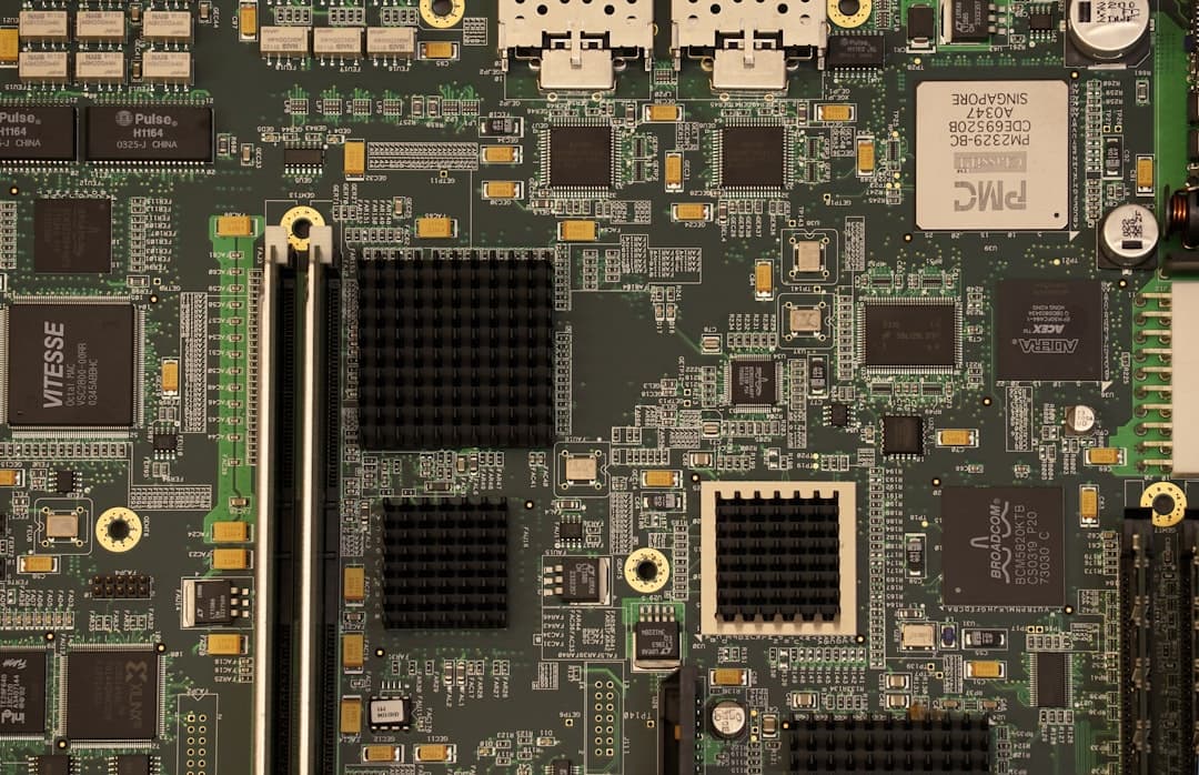 AI-javításokkal és új ütemezővel érkezett a Linux 7.2