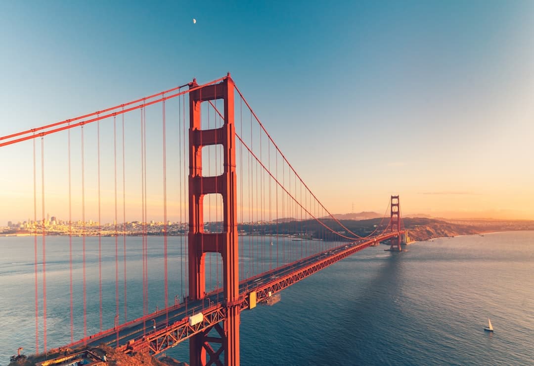 AI-robbanás vagyona San Franciscóban, miközben tech munkavállalók vesznek el