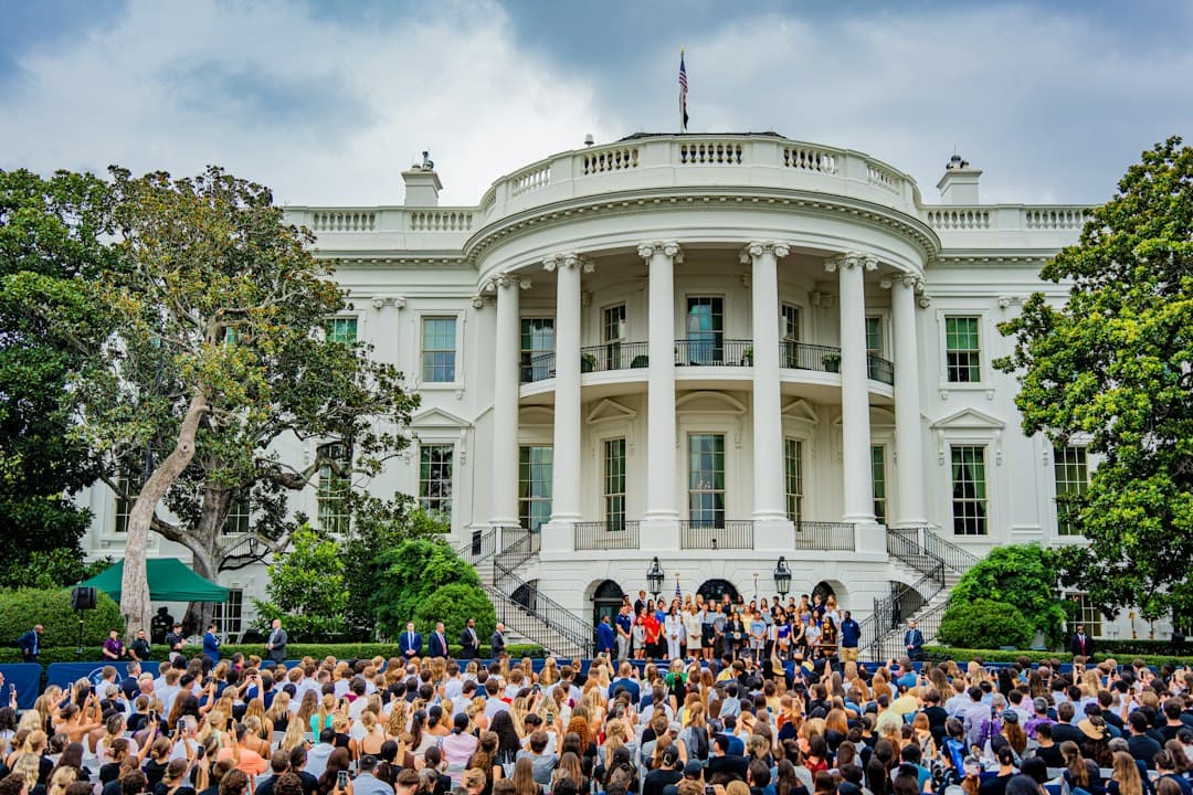 Amerikai törvényjavaslat tiltaná az emberfeletti AI-t, Trump Xi-vel tárgyal