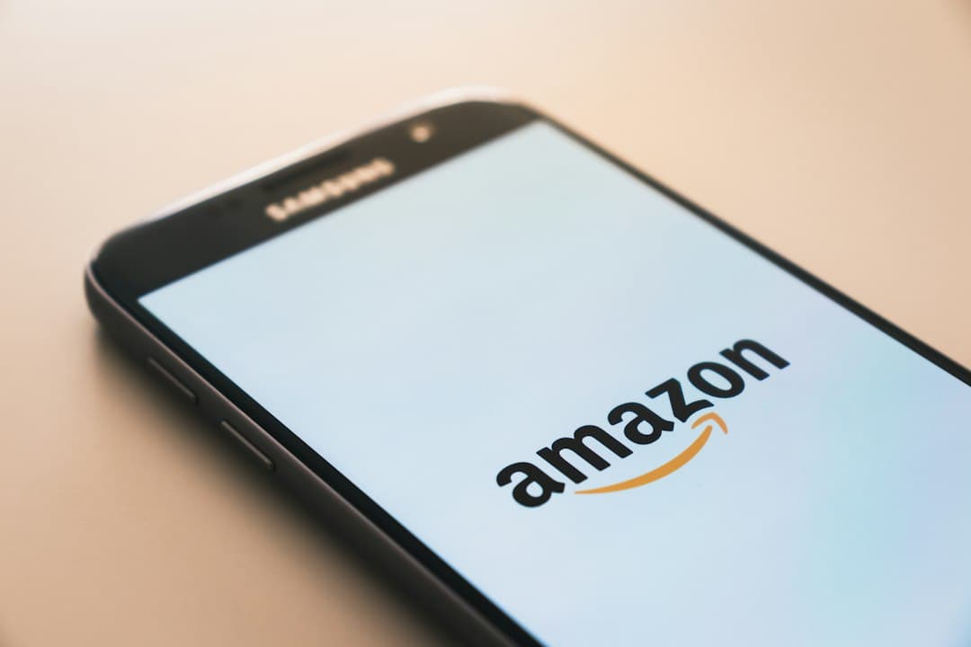 Az Amazon AI-val figyeli a szakszervezeti kockázatot a brit raktárakban