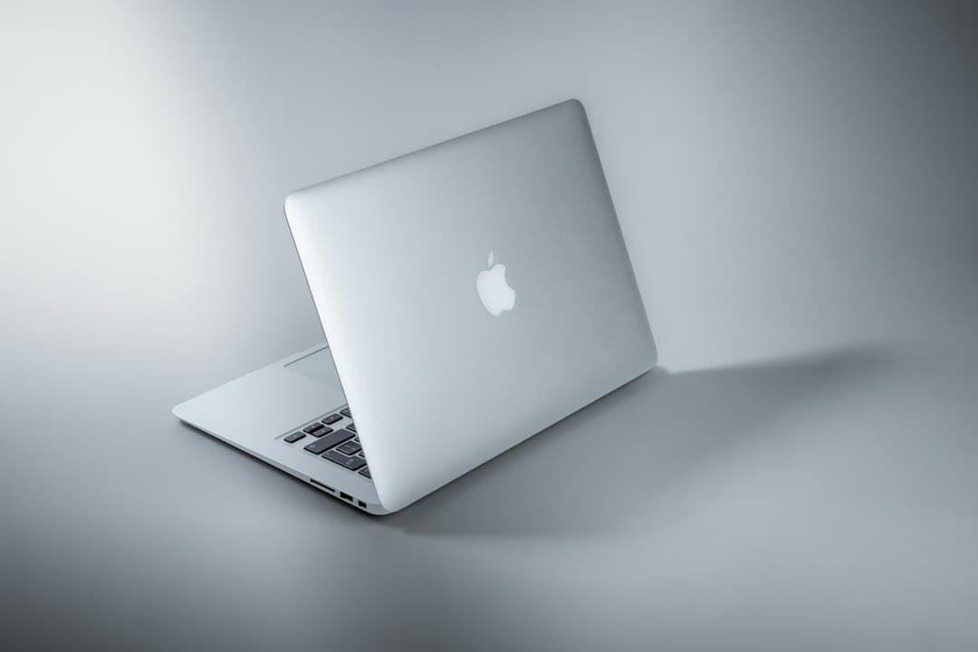 Az Apple szigorít macOS-engedélyein, hogy megfékezze az AI-ügynökökkel való visszaéléseket
