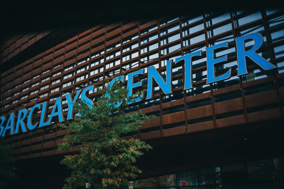 Barclays Claude-ot vet be tömegesen a hatékonyságért