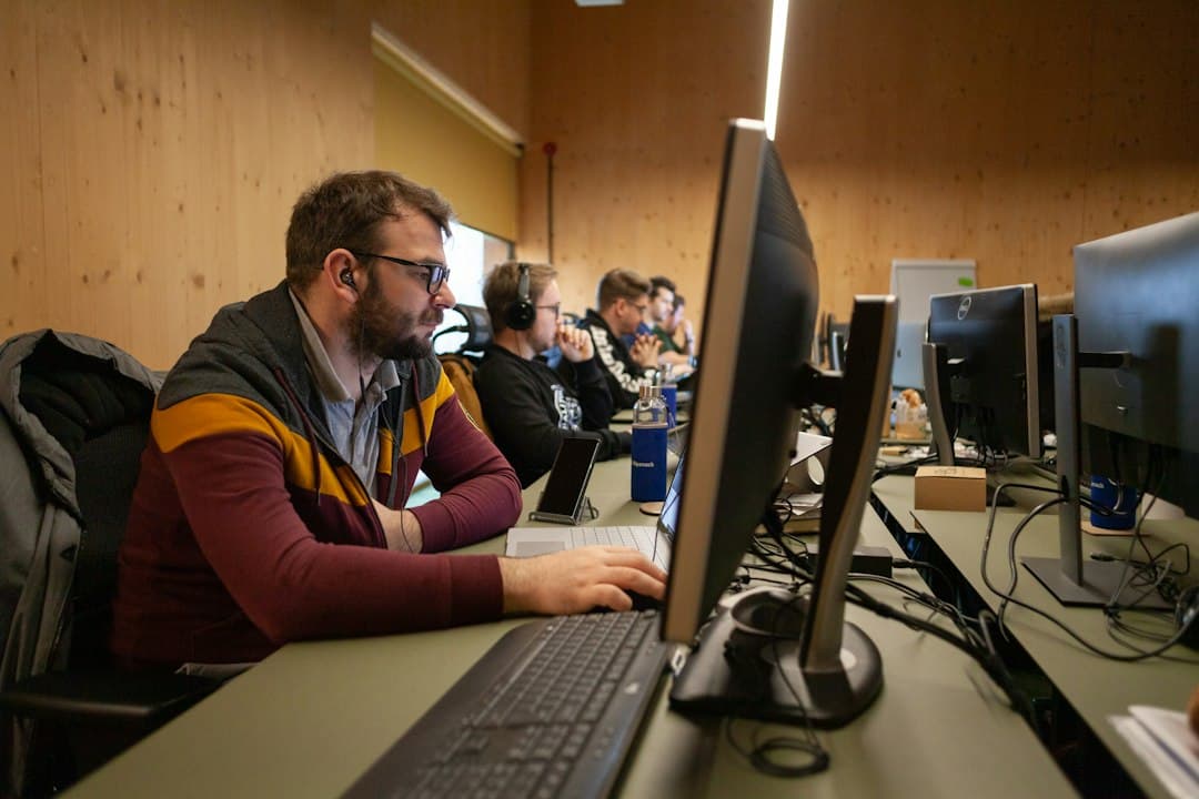 ChatGPT-t és Claude-ot tiltja le a svéd kormányhivatal a munkahelyi gépekről