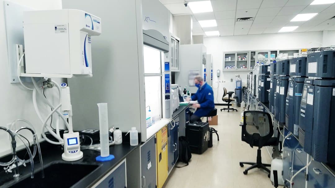 Ezrek az OpenAI ügynökei elemezték az egéragy CRISPR atlaszát 32 perc alatt