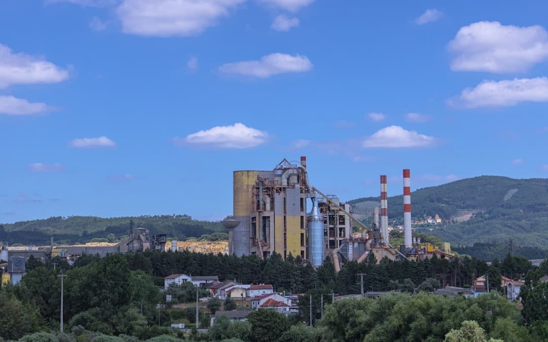 Gépi tanulás segíthet csökkenteni a cementgyártás légszennyezését