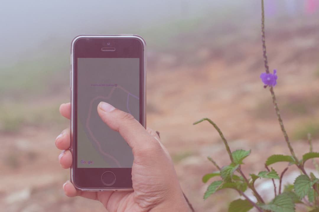Gyorsabban ér célba a Waze, mint a Google Maps