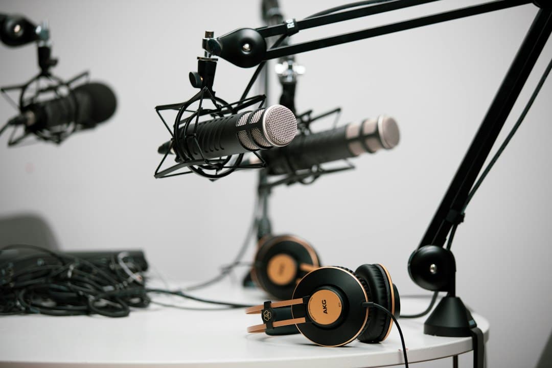 Kevin Roose új könyve és podcastja az AGI-versenyről, a The Verge szerint