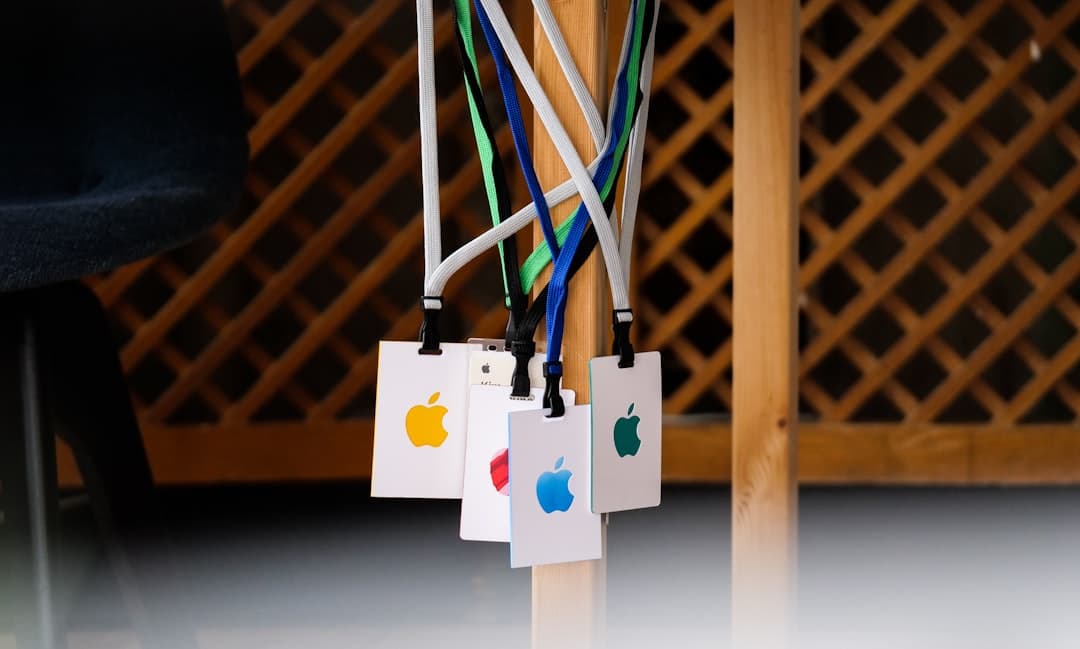 Kisebb modellel veri a nagy nyelvi modelleket az Apple és a Google ASR-hibajavításban