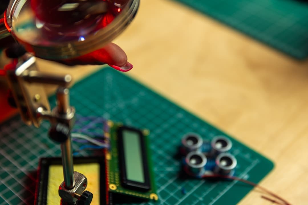 LLM önszintaxis: 0,5%-os hibaarány felett romlik a teljesítmény az ArXiv szerint