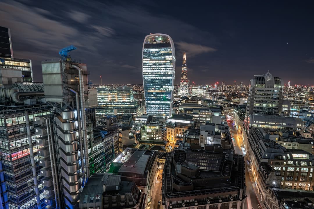 Londonból vidékre költözhetnek a brit AI adatközpontok az energiahiány miatt