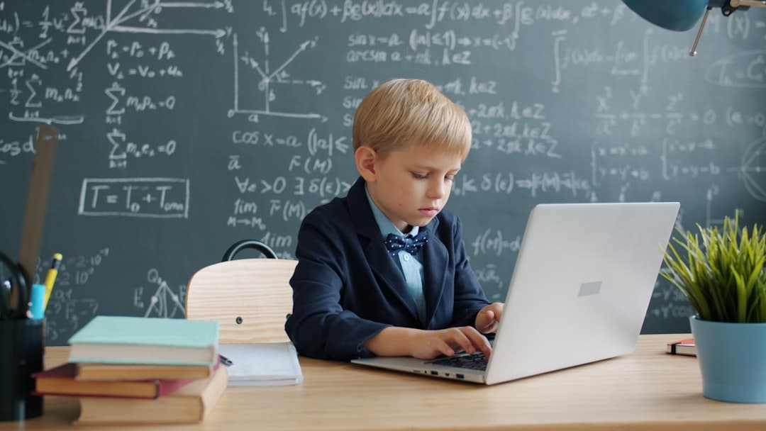 Műszaki könyveket alakít át interaktív tudásbázissá a book-to-skill eszköz
