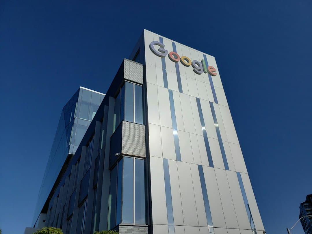 Nobel-díjas közgazdászokkal erősít a Google az AI gazdasági hatásainak kutatásában