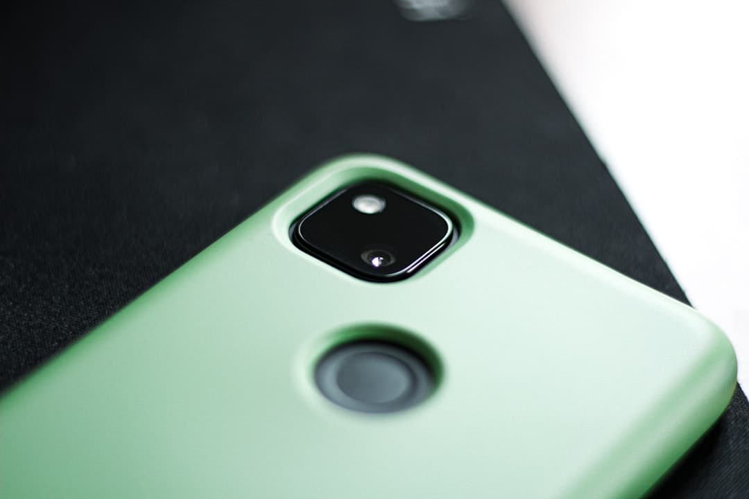 Testreszabható üdvözlőüzenetek érkeznek a Google Pixel telefonokra