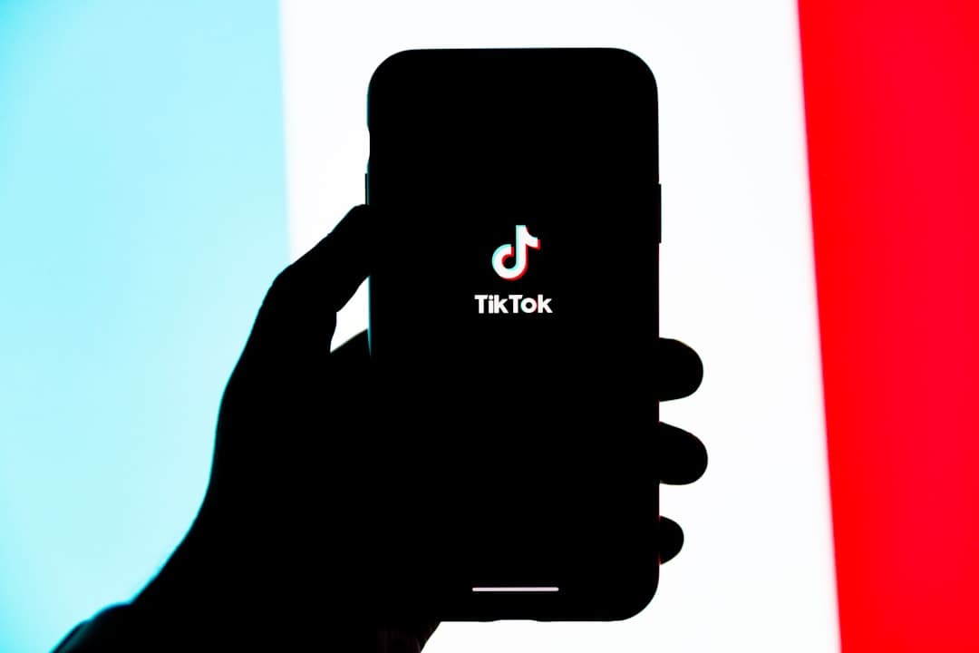 TikTok új AI-eszközt tesztel a deepfake-ek kiszűrésére